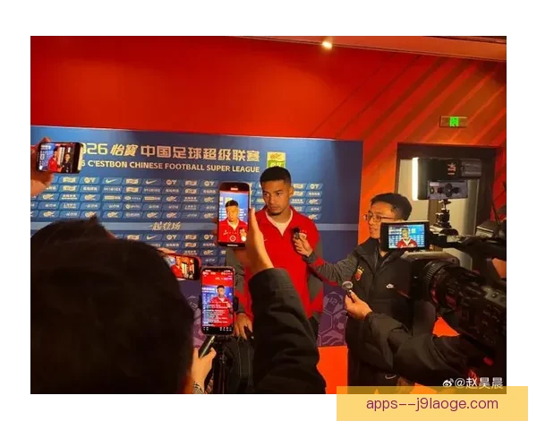 蒋光太伤愈复出领衔中国队后防迎战新加坡